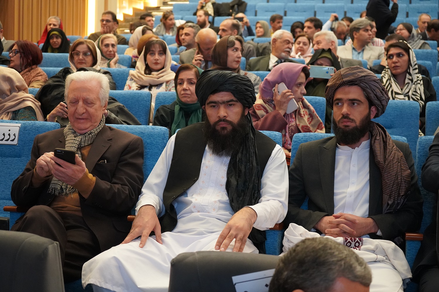 رونمایی از کتاب «آستان شمس تبریزی» و تثبیت خوی بهعنوان دارالقرار شمس تبریزی