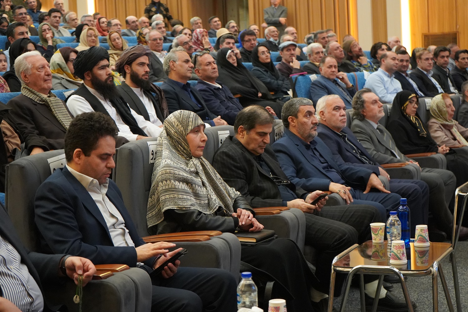 رونمایی از کتاب «آستان شمس تبریزی» و تثبیت خوی بهعنوان دارالقرار شمس تبریزی