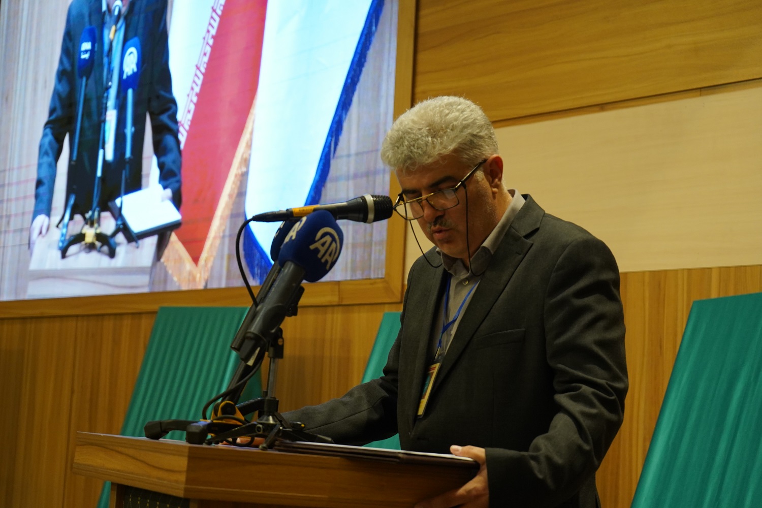 رونمایی از کتاب «آستان شمس تبریزی» و تثبیت خوی بهعنوان دارالقرار شمس تبریزی