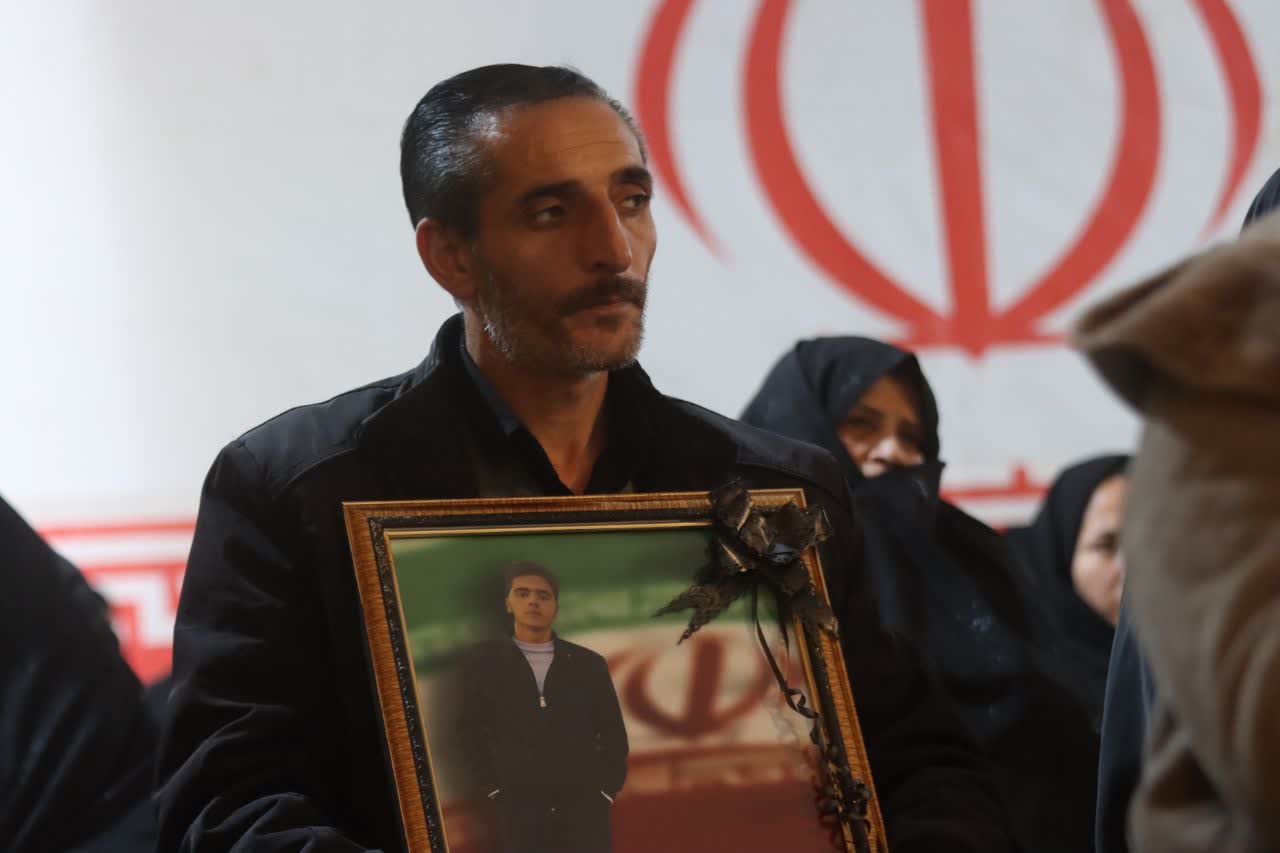 کافه سخن، سخنی برای وطن