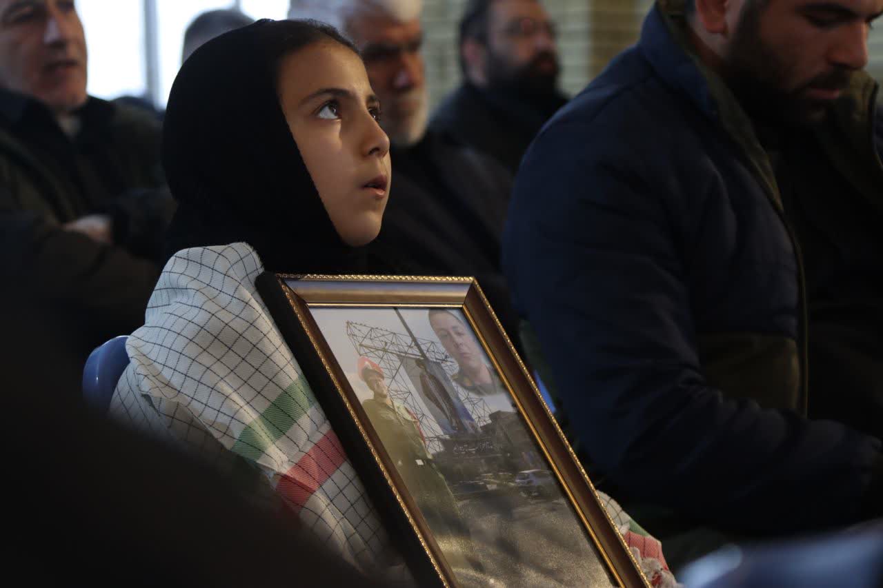 کافه سخن، سخنی برای وطن