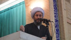امام جمعه خوی: دشمن با چهار هدف جنگ را بر ایران تحمیل کرد/ تنگه هرمز بدون پذیرش شروط جمهوری اسلامی باز نخواهد شد